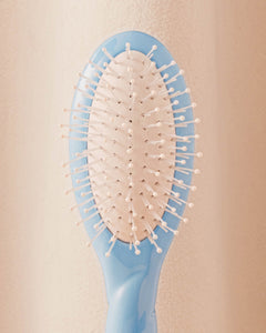 N.04 La Micro Brosse Démêlante & Massante La Miracle Bleu Ciel