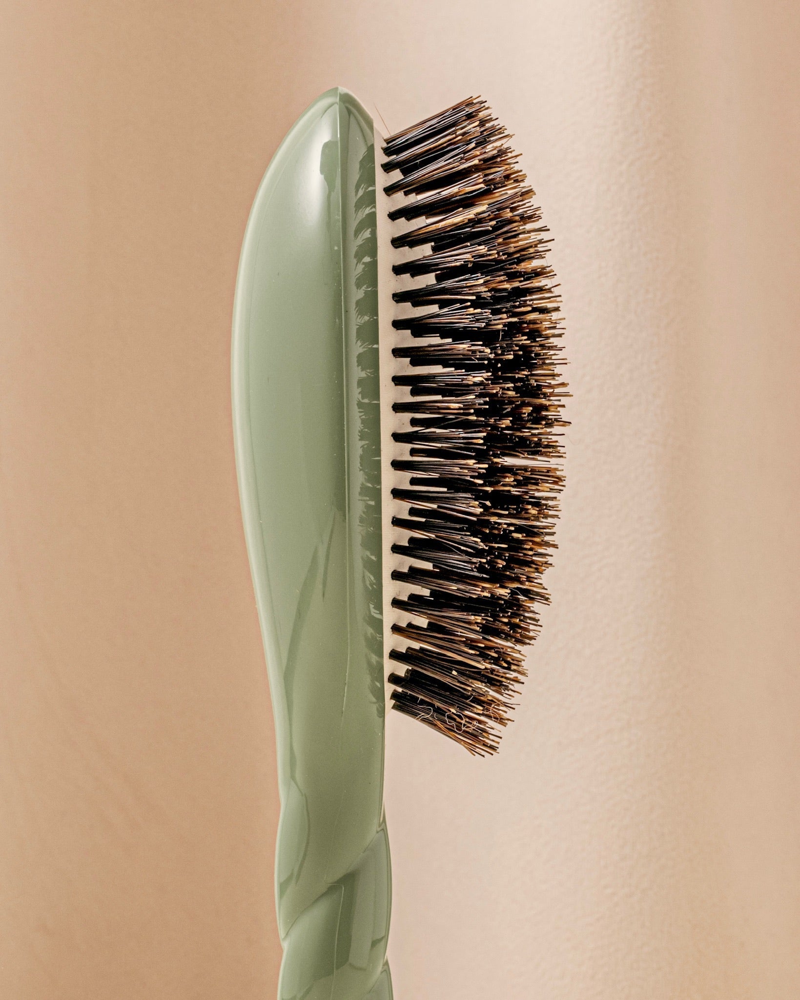 N.01 La Brosse Brillance & Soin l'Universelle Vert Amande