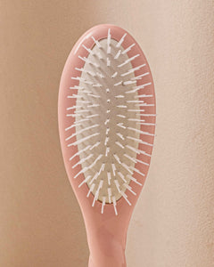 N.07 La Petite Brosse Démêlante & Stimulante L'Intense Rose Poudré