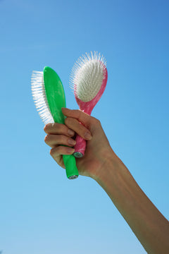 Roseanna x La Bonne Brosse N.03 La Petite Brosse Cuir Chevelu Sensible l'Indispensable Douceur Salty Gelato  Vert