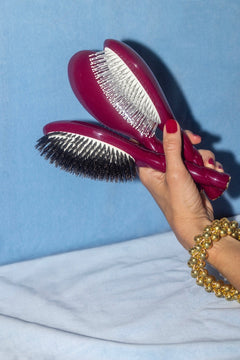 N.04 La Brosse Démêlante & Massante La Miracle Rouge Cerise